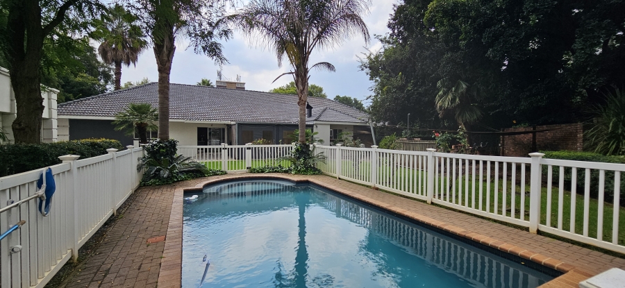 5 Bedroom Property for Sale in Three Rivers Proper Gauteng