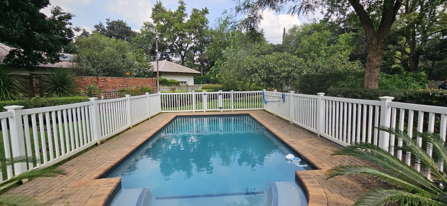 5 Bedroom Property for Sale in Three Rivers Proper Gauteng