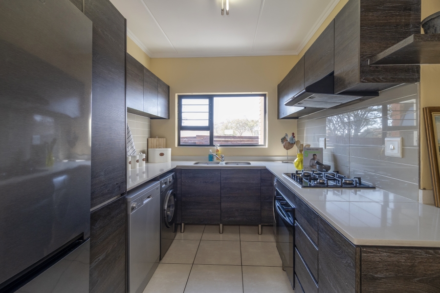 3 Bedroom Property for Sale in Greenstone Hill Gauteng