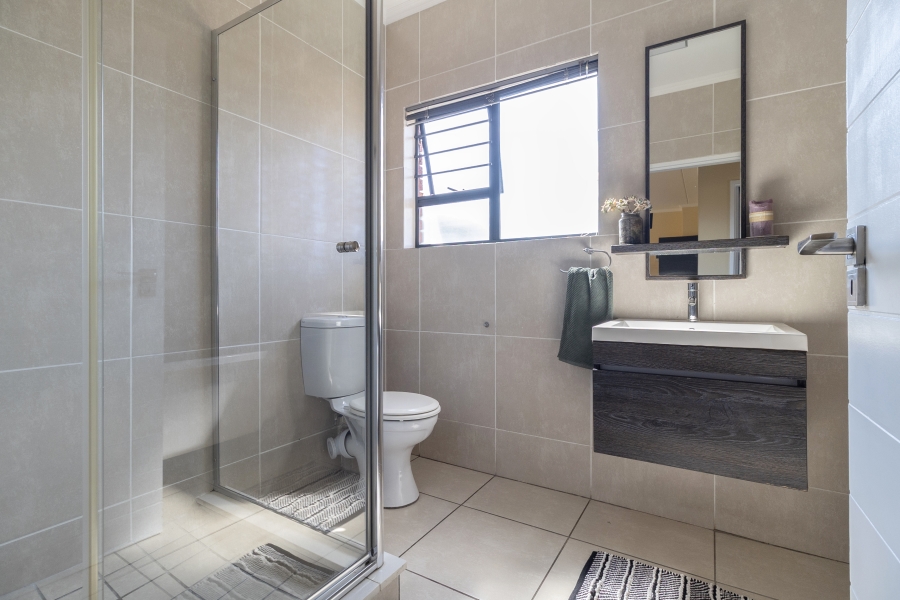 3 Bedroom Property for Sale in Greenstone Hill Gauteng