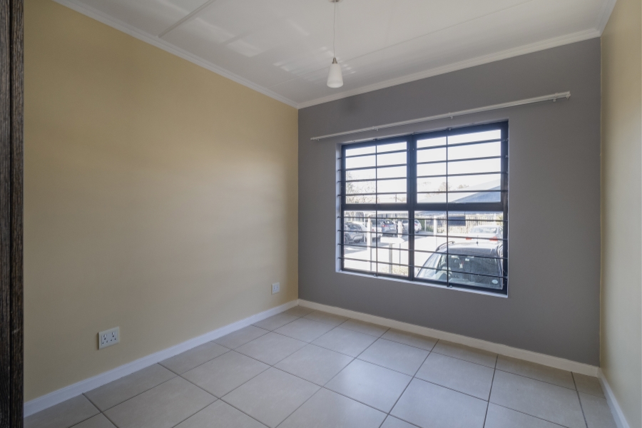 3 Bedroom Property for Sale in Greenstone Hill Gauteng