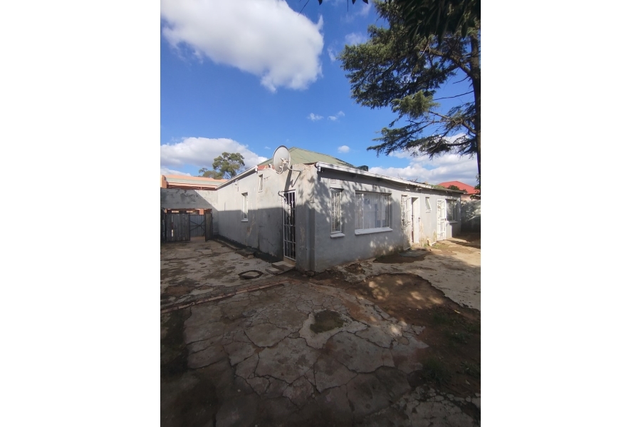 7 Bedroom Property for Sale in La Rochelle Gauteng