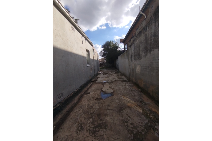 7 Bedroom Property for Sale in La Rochelle Gauteng