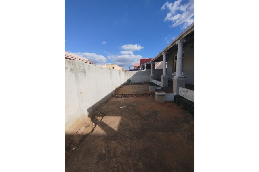 7 Bedroom Property for Sale in La Rochelle Gauteng