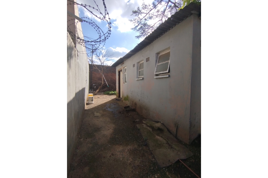 7 Bedroom Property for Sale in La Rochelle Gauteng