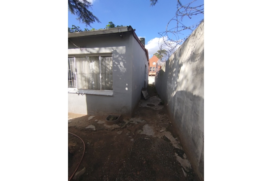 7 Bedroom Property for Sale in La Rochelle Gauteng