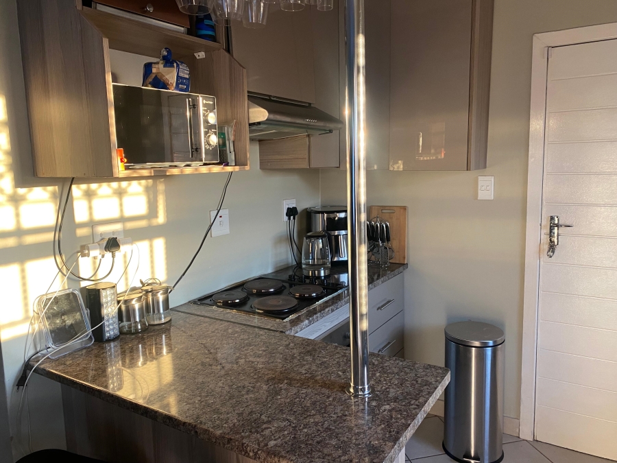 2 Bedroom Property for Sale in Glenway Estate Gauteng