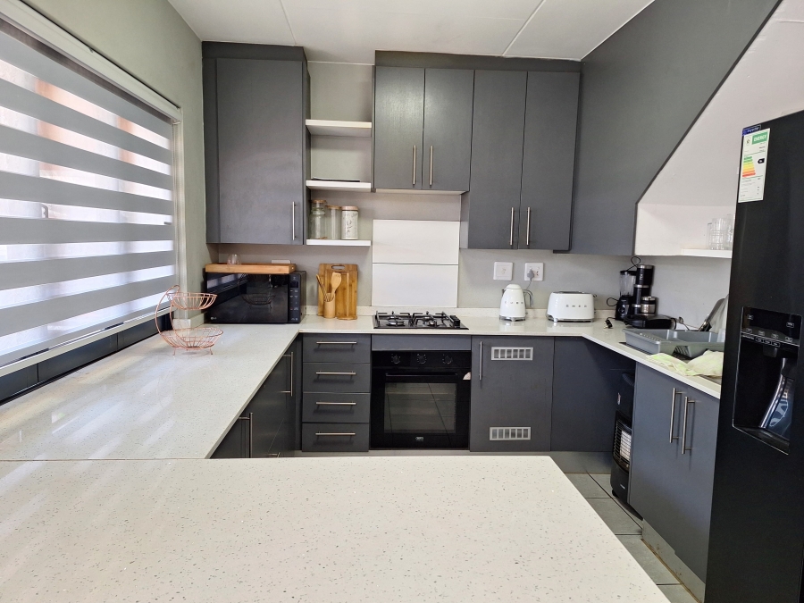 3 Bedroom Property for Sale in Terenure Gauteng