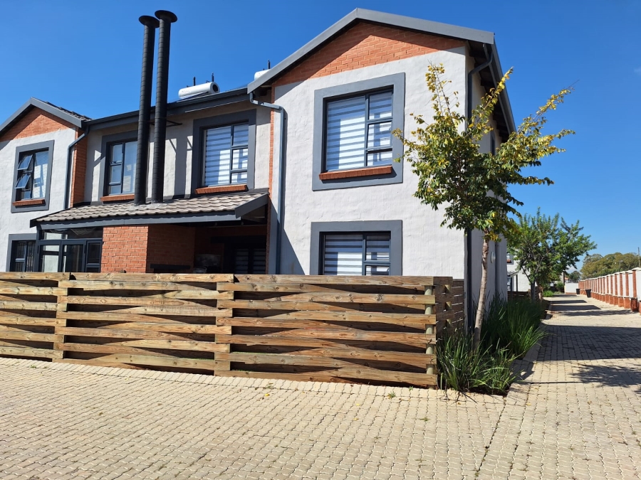 3 Bedroom Property for Sale in Terenure Gauteng
