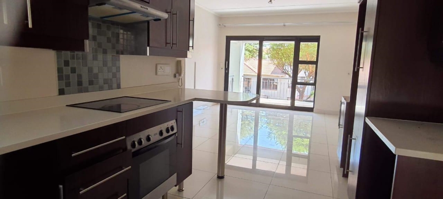 To Let 1 Bedroom Property for Rent in Greenstone Hill Gauteng