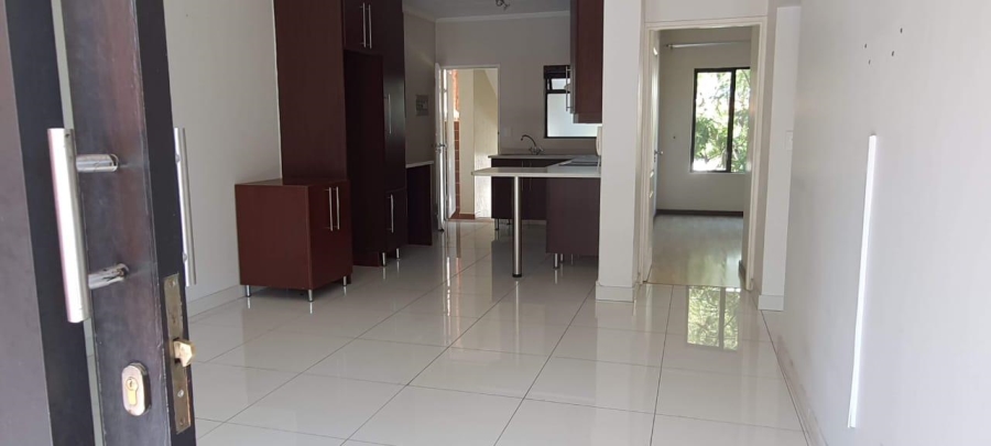 To Let 1 Bedroom Property for Rent in Greenstone Hill Gauteng