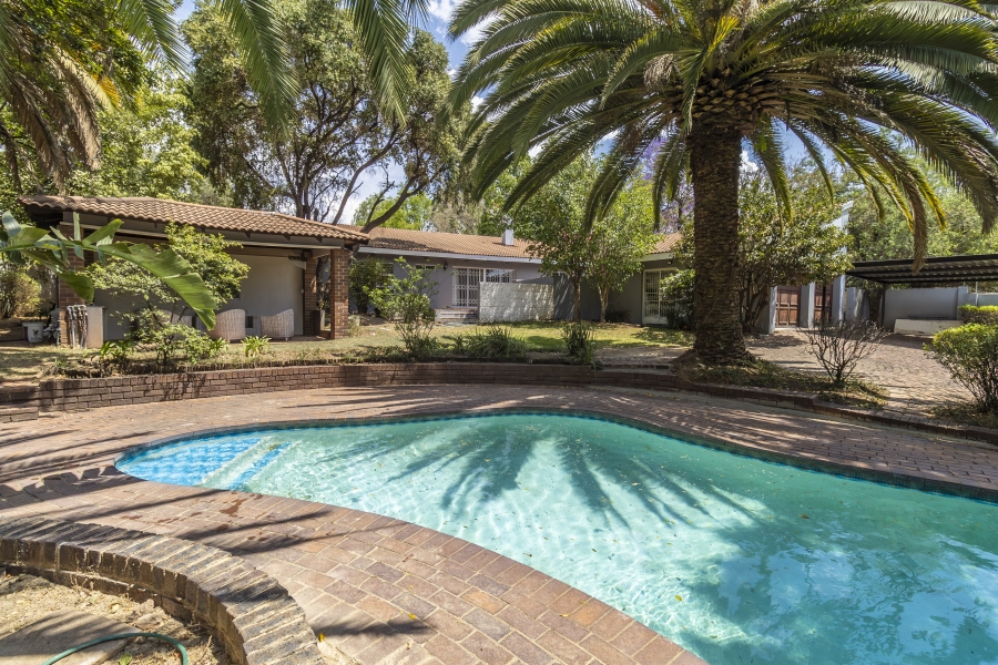 4 Bedroom Property for Sale in Magaliessig Gauteng