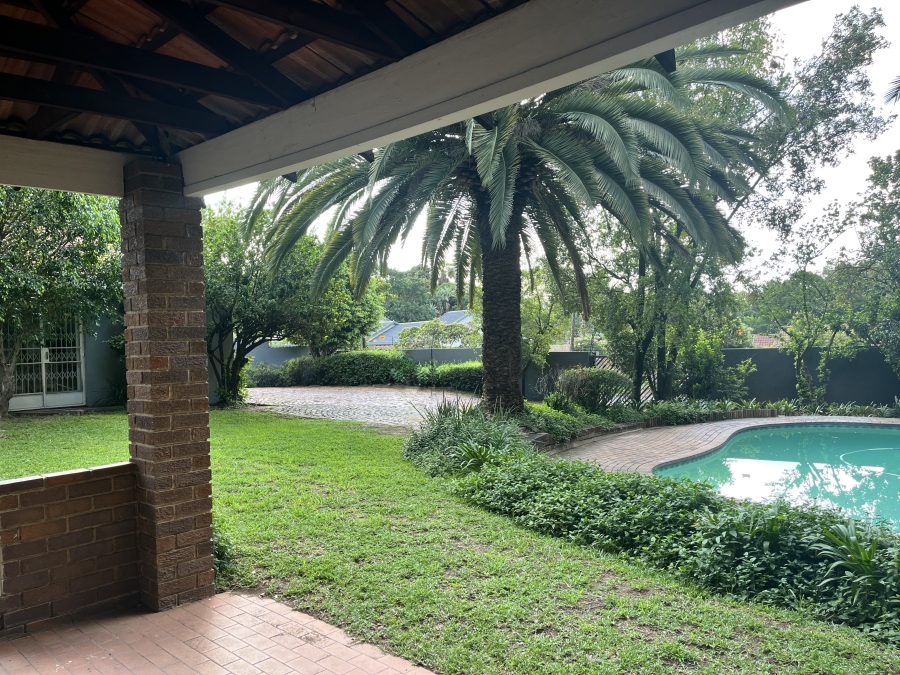 4 Bedroom Property for Sale in Magaliessig Gauteng