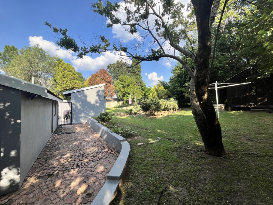 4 Bedroom Property for Sale in Magaliessig Gauteng