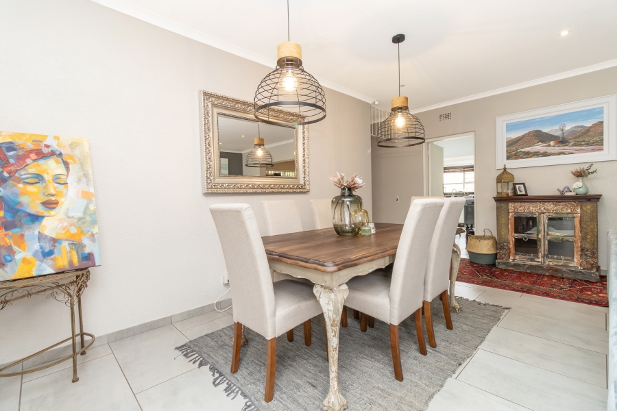 4 Bedroom Property for Sale in Magaliessig Gauteng
