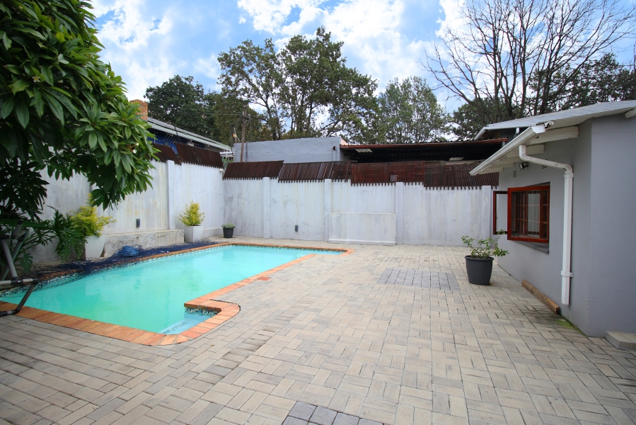 2 Bedroom Property for Sale in Norwood Gauteng