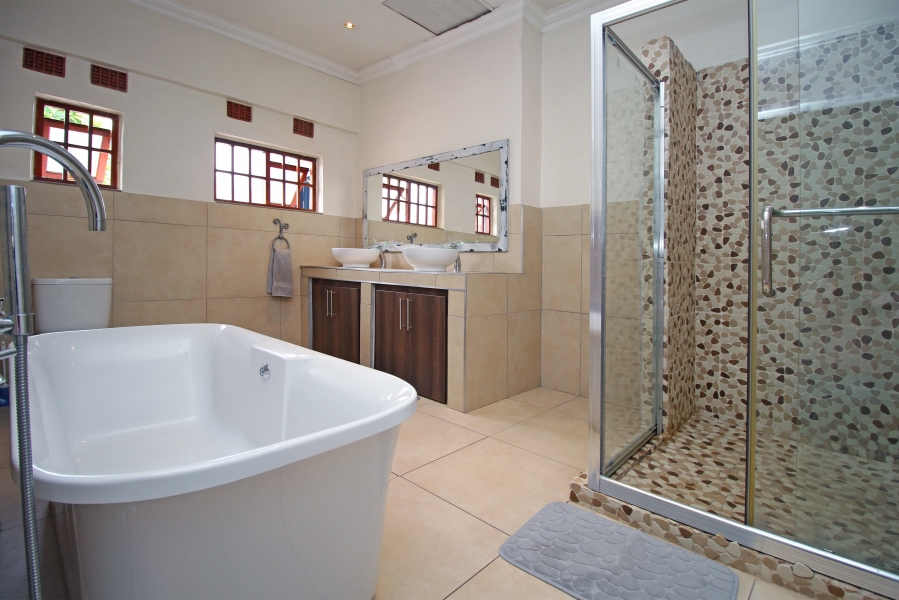 2 Bedroom Property for Sale in Norwood Gauteng