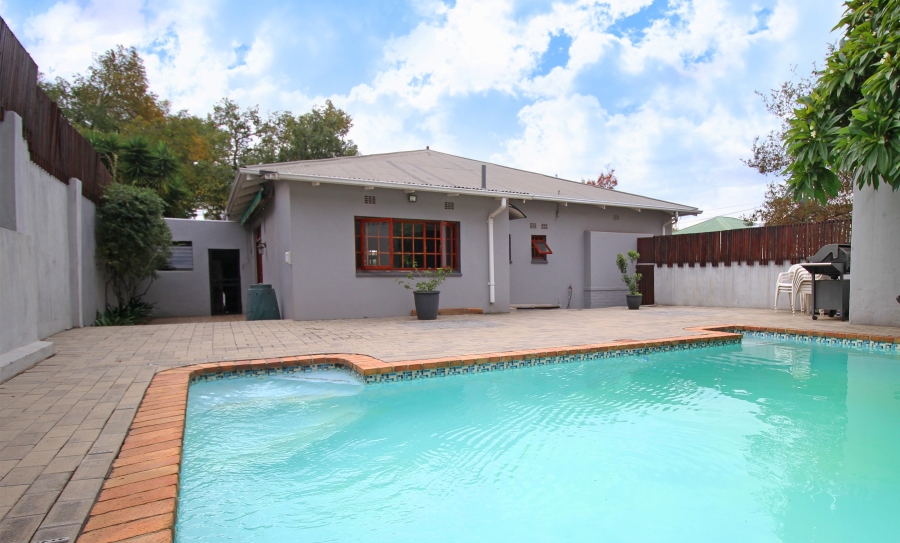 2 Bedroom Property for Sale in Norwood Gauteng