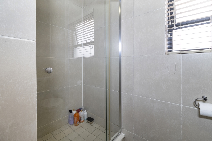 2 Bedroom Property for Sale in Greenstone Crest Gauteng