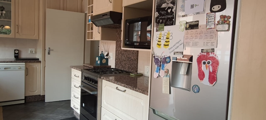 3 Bedroom Property for Sale in Harmelia Gauteng