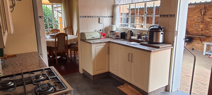 3 Bedroom Property for Sale in Harmelia Gauteng
