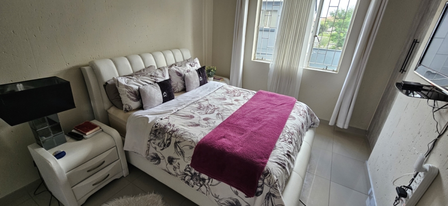 2 Bedroom Property for Sale in Greenstone Hill Gauteng