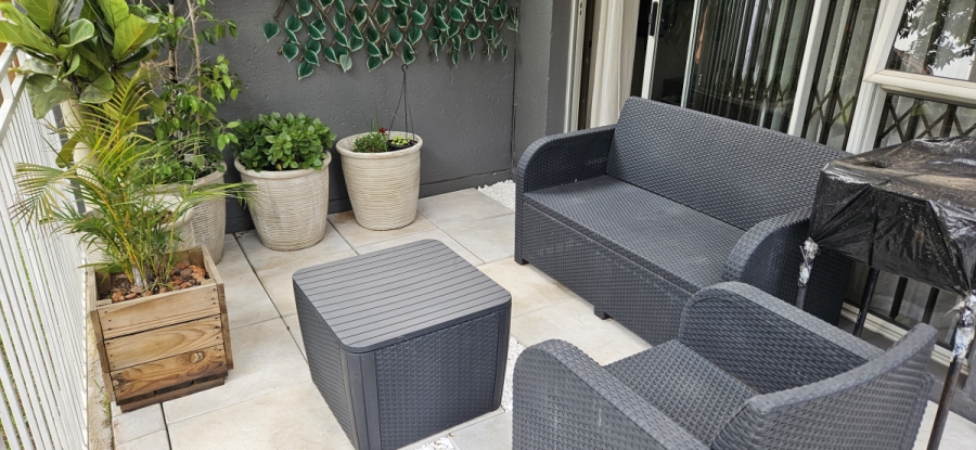 2 Bedroom Property for Sale in Greenstone Hill Gauteng