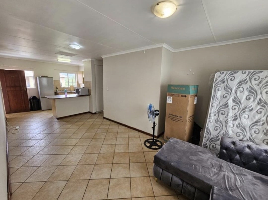 2 Bedroom Property for Sale in Annlin Gauteng
