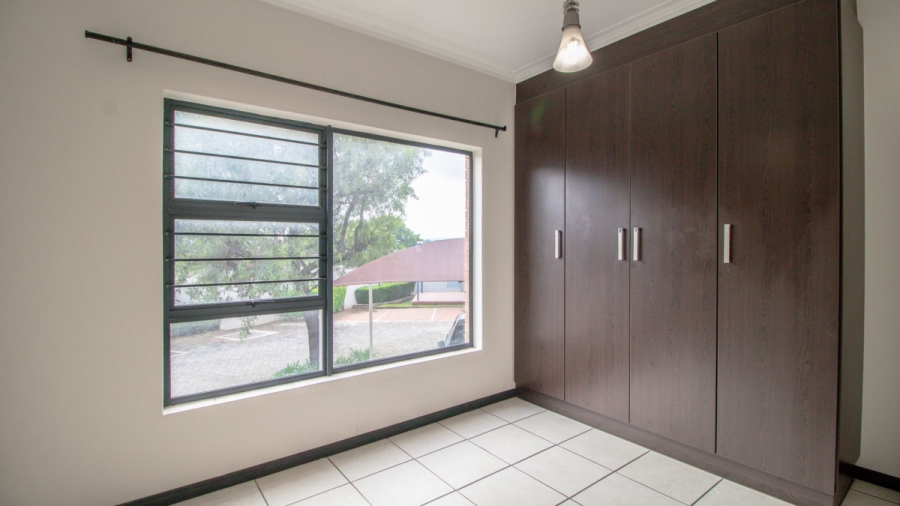 3 Bedroom Property for Sale in Greenstone Hill Gauteng