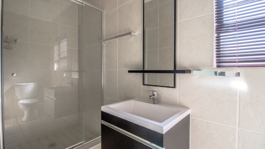 3 Bedroom Property for Sale in Greenstone Hill Gauteng