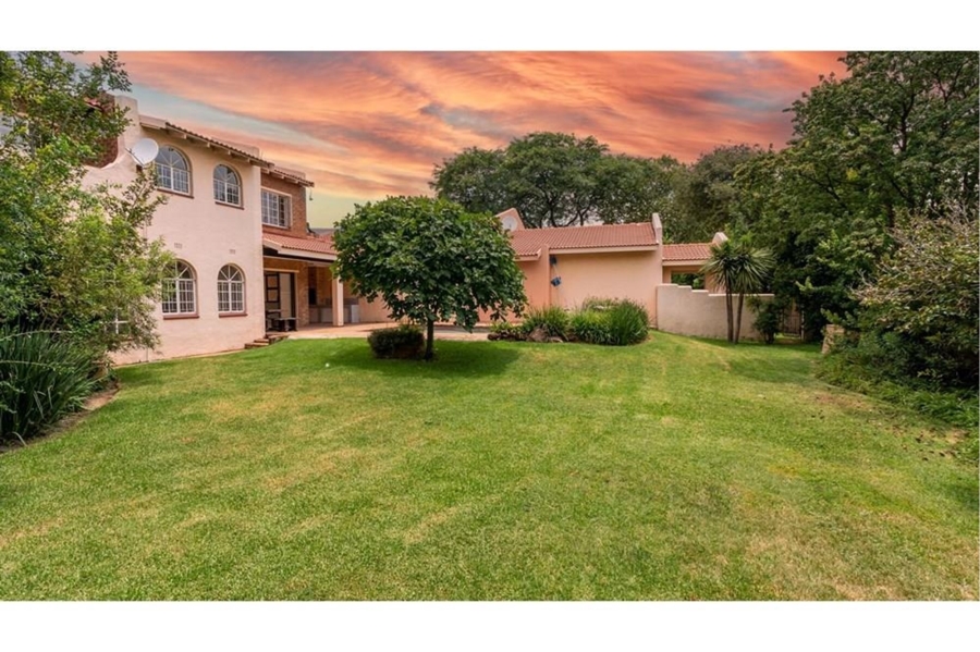 To Let 4 Bedroom Property for Rent in Bedfordview Gauteng