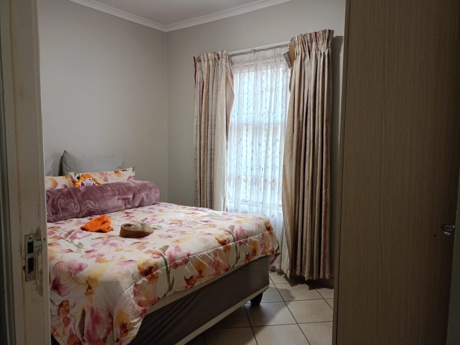 2 Bedroom Property for Sale in Crystal Park Gauteng