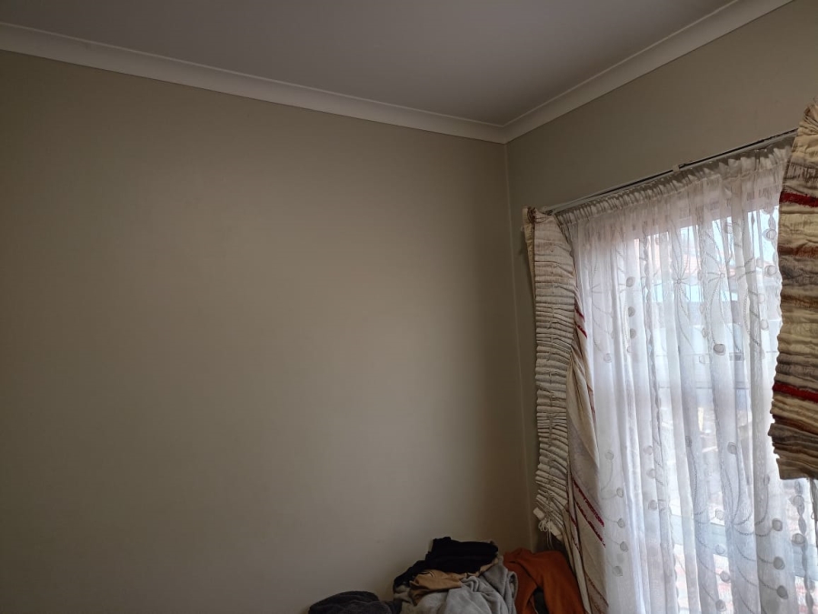 2 Bedroom Property for Sale in Crystal Park Gauteng