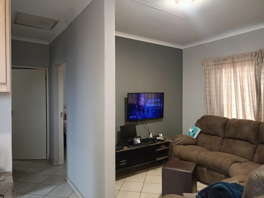 2 Bedroom Property for Sale in Crystal Park Gauteng