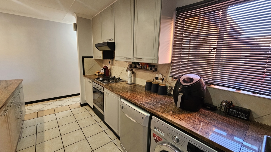 2 Bedroom Property for Sale in Moreleta Park Gauteng