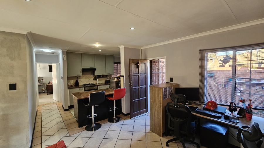 2 Bedroom Property for Sale in Moreleta Park Gauteng