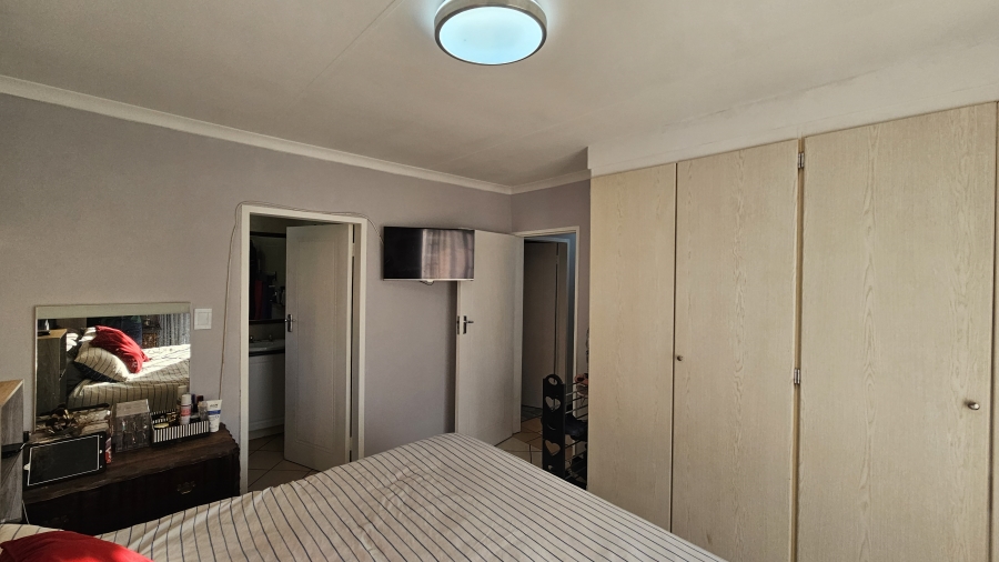 2 Bedroom Property for Sale in Moreleta Park Gauteng
