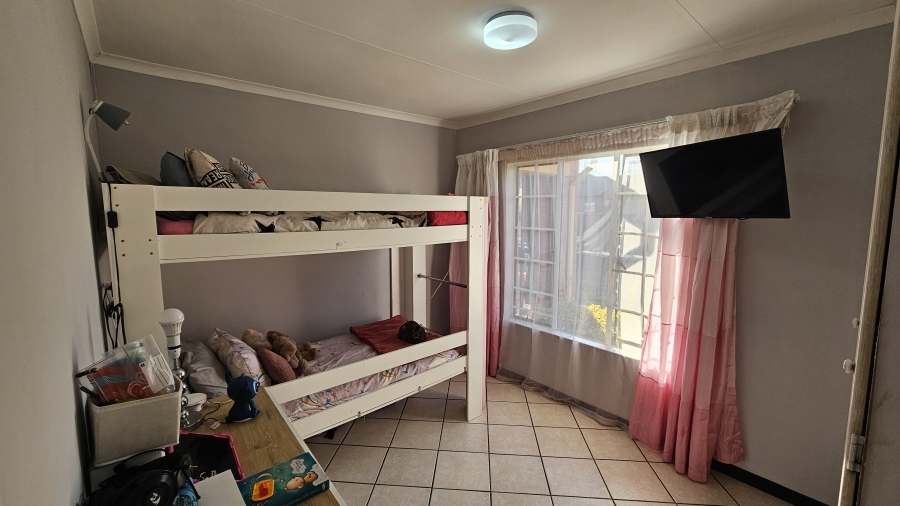 2 Bedroom Property for Sale in Moreleta Park Gauteng