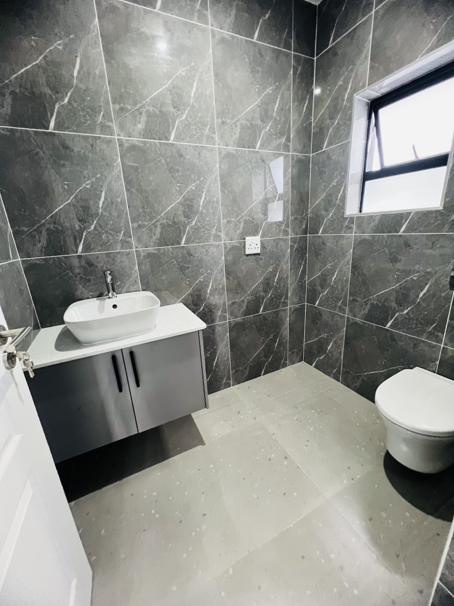 4 Bedroom Property for Sale in Amandasig Gauteng