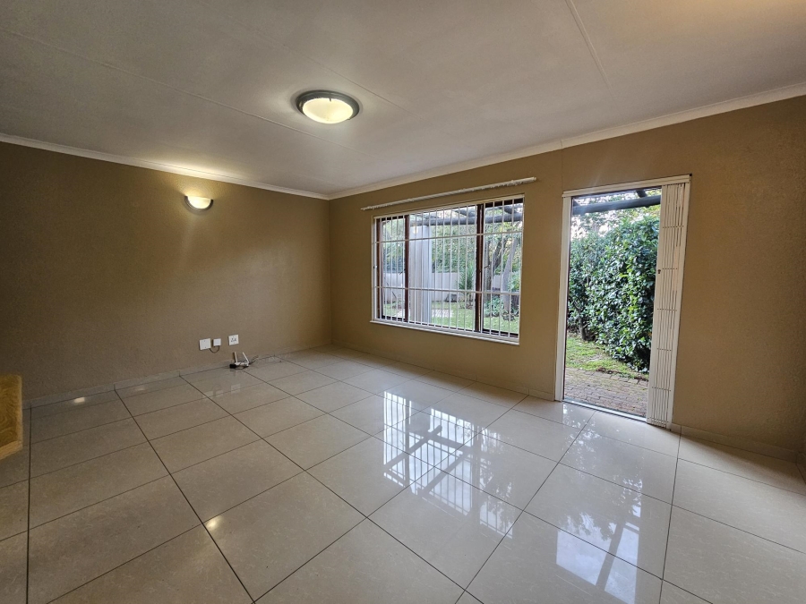 To Let 2 Bedroom Property for Rent in Noordheuwel Gauteng