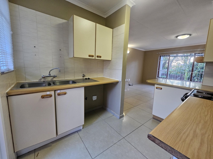 To Let 2 Bedroom Property for Rent in Noordheuwel Gauteng