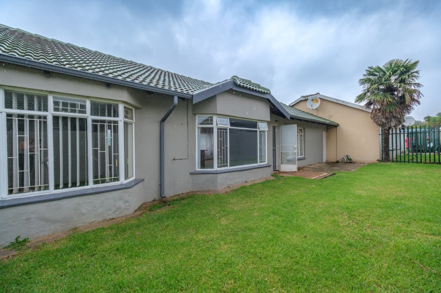 3 Bedroom Property for Sale in Groblerpark Gauteng