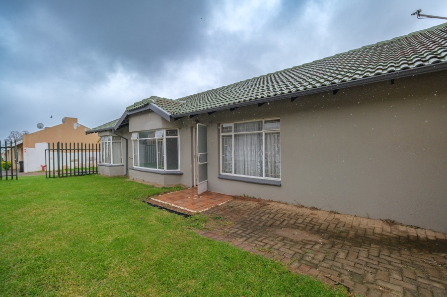 3 Bedroom Property for Sale in Groblerpark Gauteng