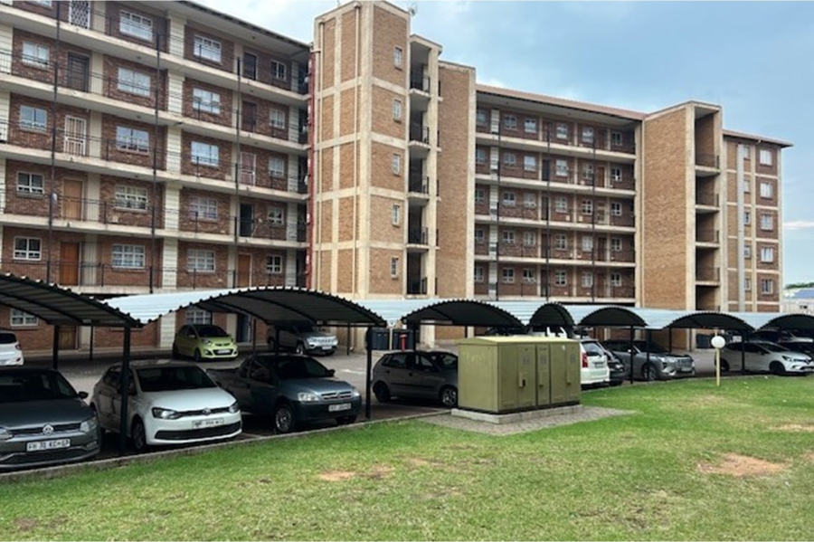 2 Bedroom Property for Sale in Karenpark Gauteng