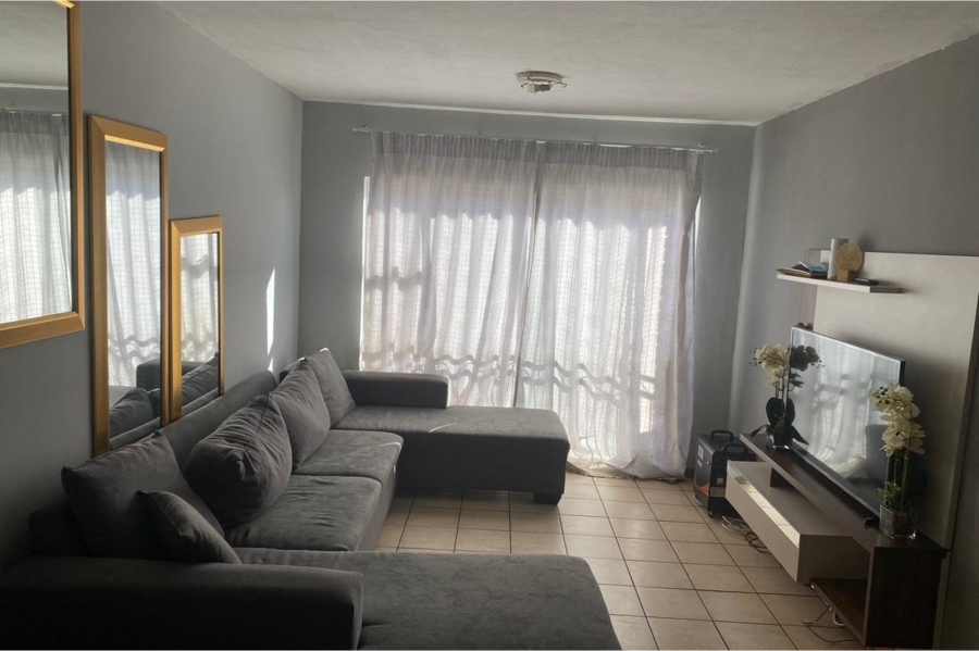 2 Bedroom Property for Sale in Karenpark Gauteng