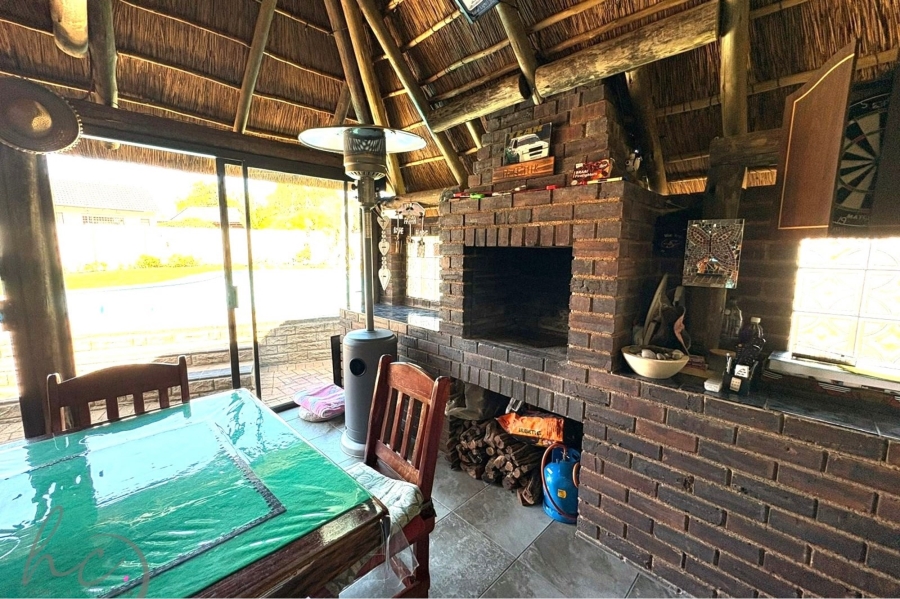 4 Bedroom Property for Sale in Roodekrans Gauteng
