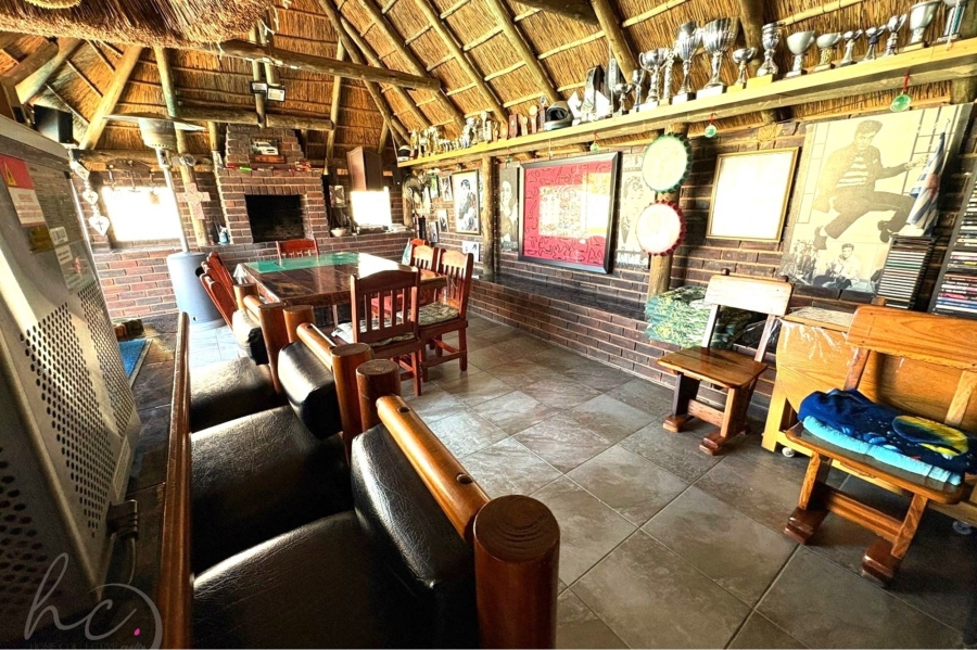 4 Bedroom Property for Sale in Roodekrans Gauteng