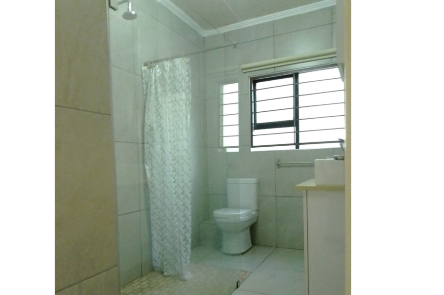 2 Bedroom Property for Sale in Sunninghill Gauteng