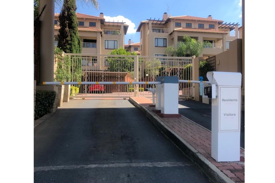 2 Bedroom Property for Sale in Sunninghill Gauteng
