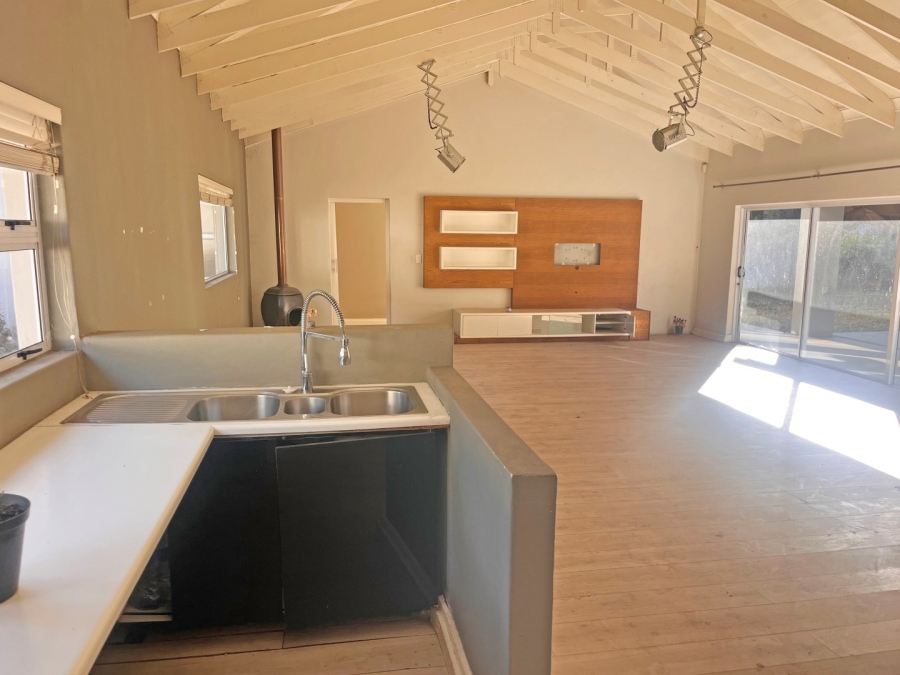 4 Bedroom Property for Sale in Waverley Gauteng